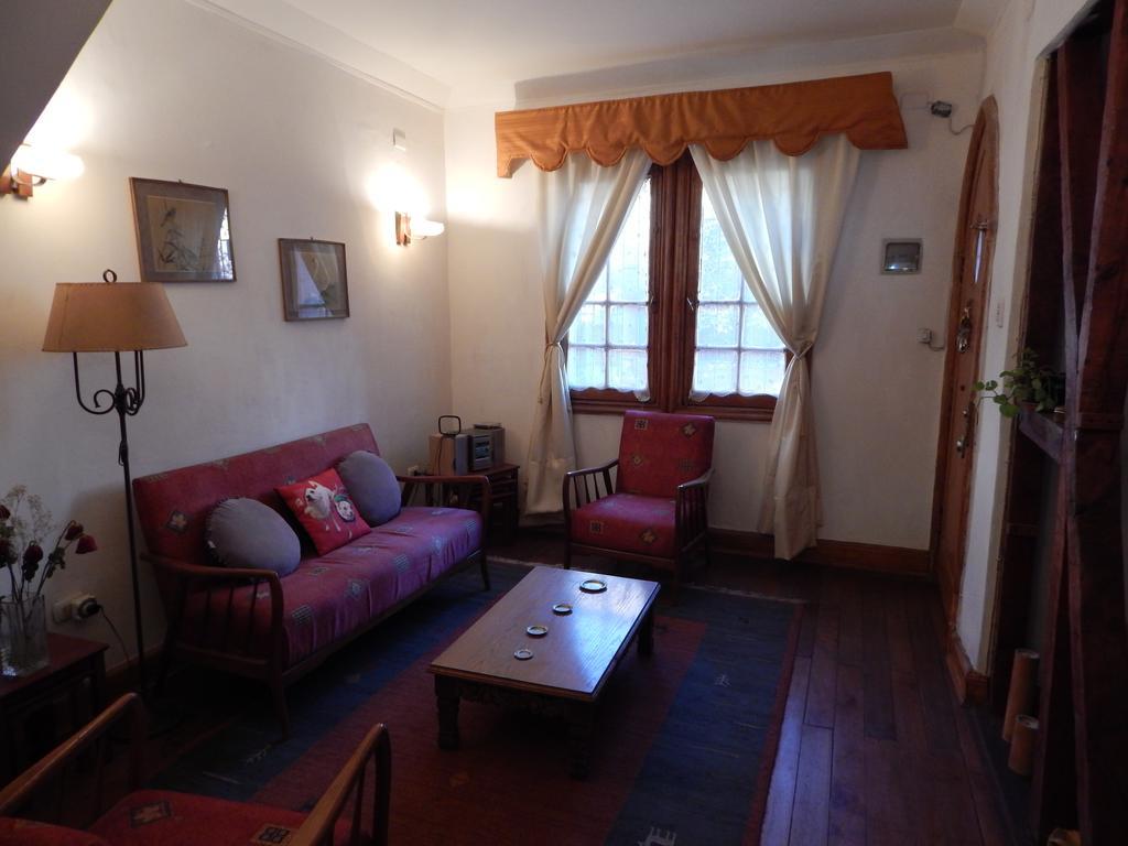 Alojamiento Alberto Magno Bed & Breakfast Santiago Ngoại thất bức ảnh