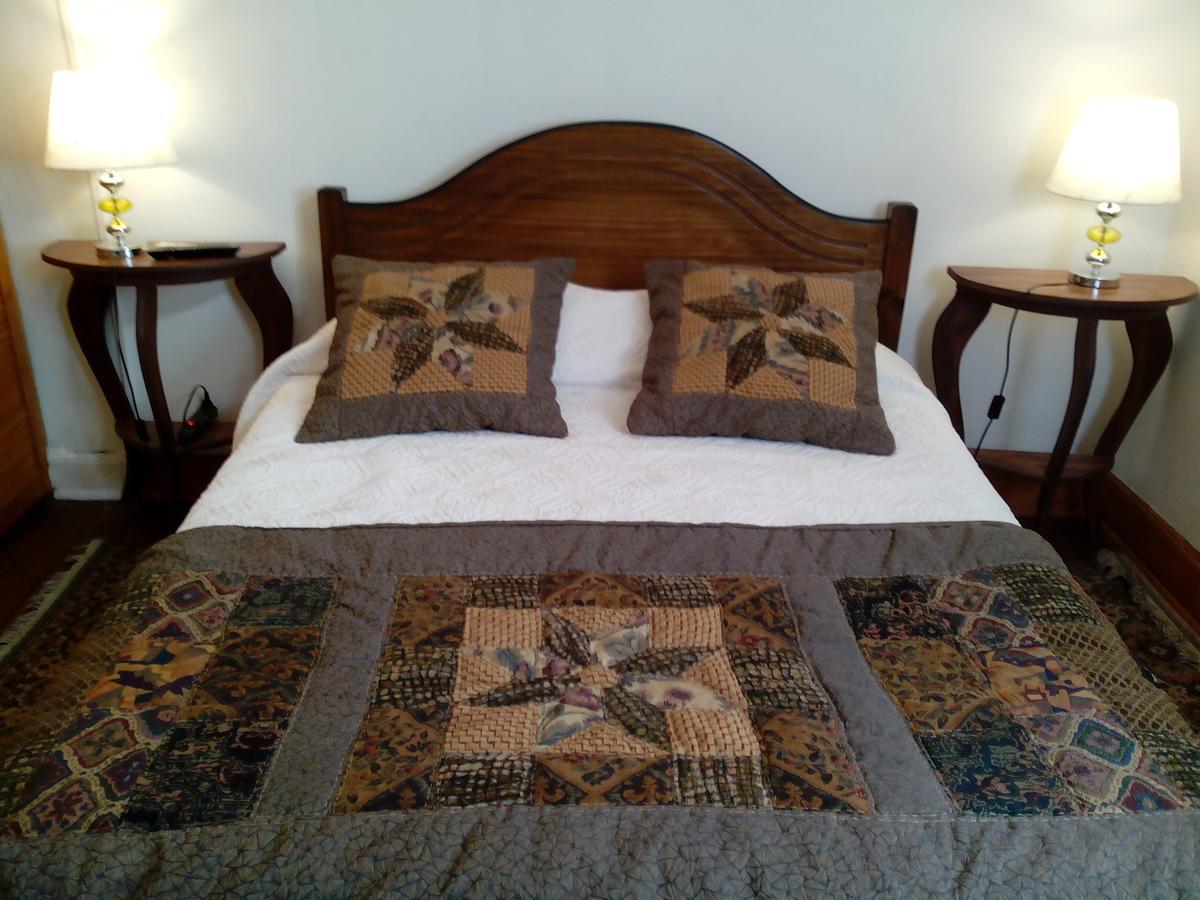 Alojamiento Alberto Magno Bed & Breakfast Santiago Ngoại thất bức ảnh